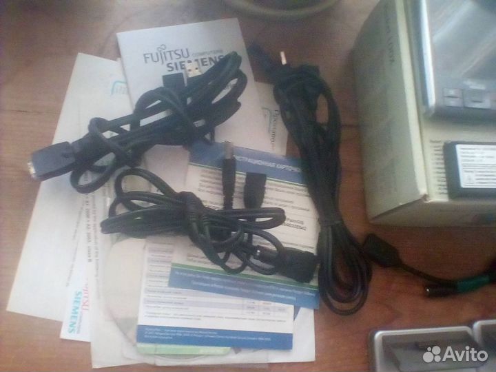 Кпк fujitsu-Siemens Pocket loox N560 как новый
