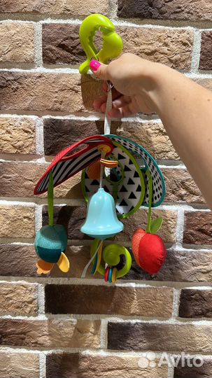 Подвесные игрушки tiny love