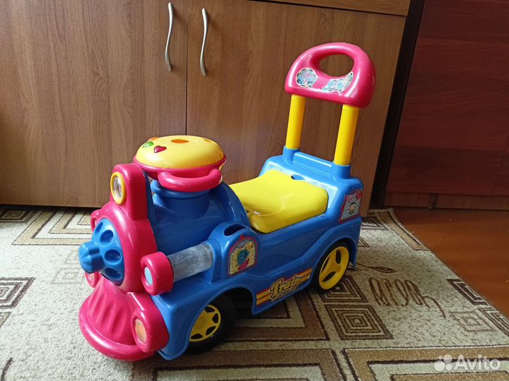 Машинка каталка толокар паровоз