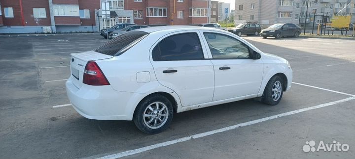 Chevrolet Aveo 1.4 МТ, 2011, 196 000 км