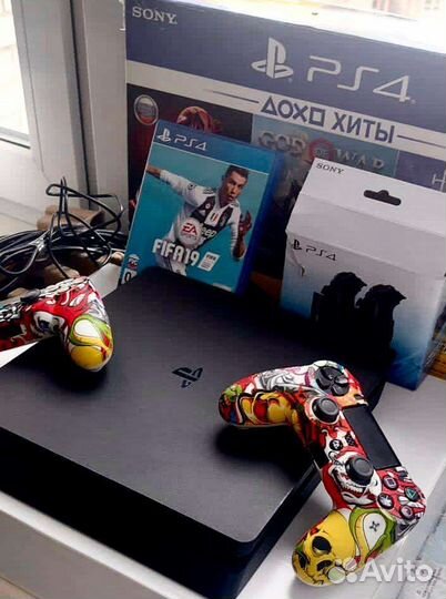 Sony playstation 4 slim/Fifa23,NHL23,UFC4