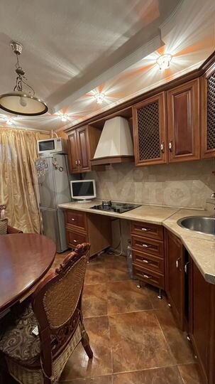 2-к. квартира, 60 м², 1/5 эт.