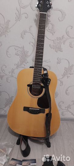 Акустическая гитара