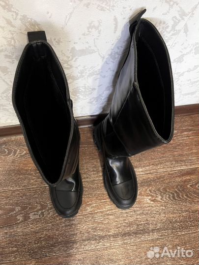 Женские сапоги