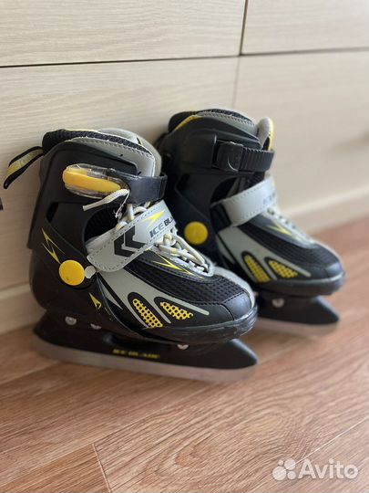 Коньки хоккейные