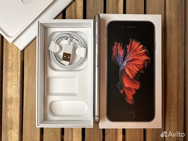 iPhone 6S, 32 ГБ