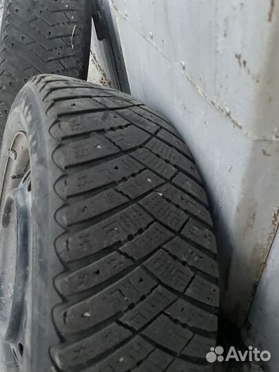 Goodyear Ultragrip Ice Arctic 195/60 R15