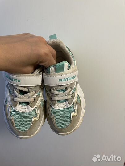 Кроссовки для девочки 29