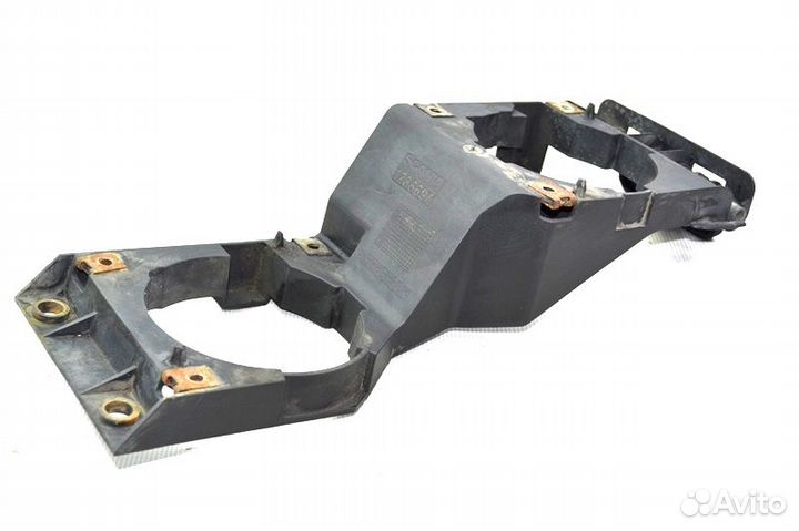 Рамка противотуманной фары, левая scania R-series