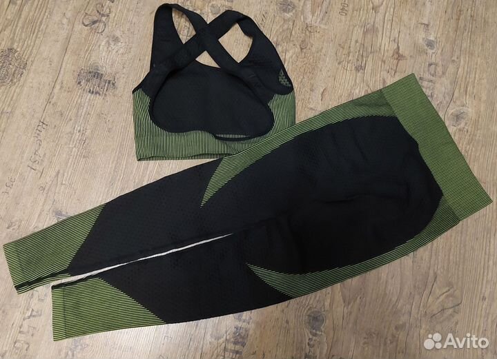 Спортивный костюм