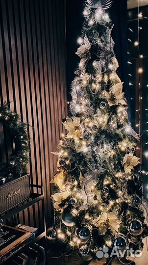 Елка искусственная 240