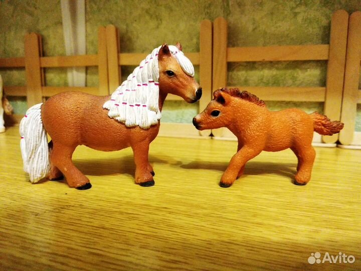 Шетлендский пони фигурка Шляйх