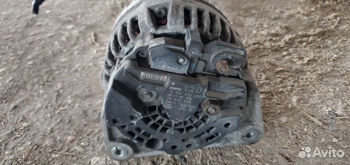 Генератор Opel Zafira B 120A