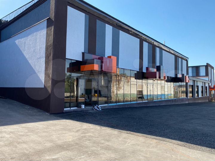 Центр, подъезд фуры, потолки 5,5м, 475 м²