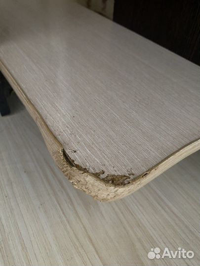 Компьютерный стол белый