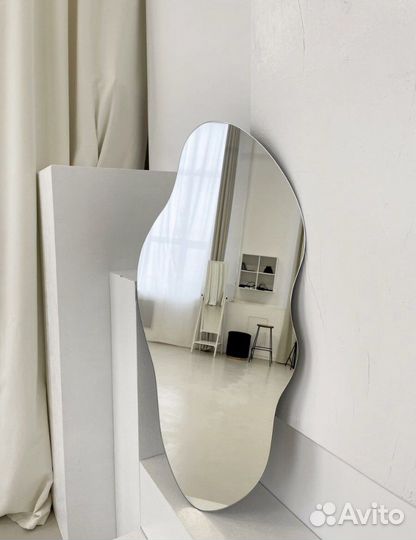 Зеркало настенное