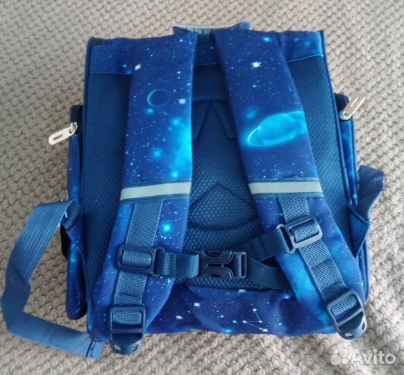 Рюкзак школьный светящий в темноте эргономичный