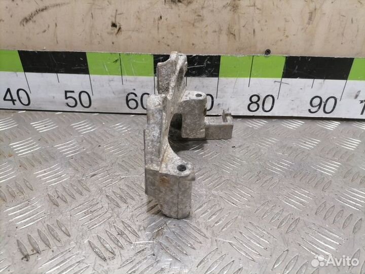 Кронштейн генератора Renault Megane 2009 2016