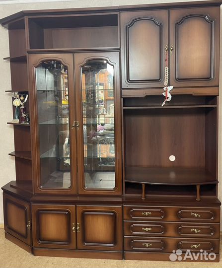 Горка в гостиную бу