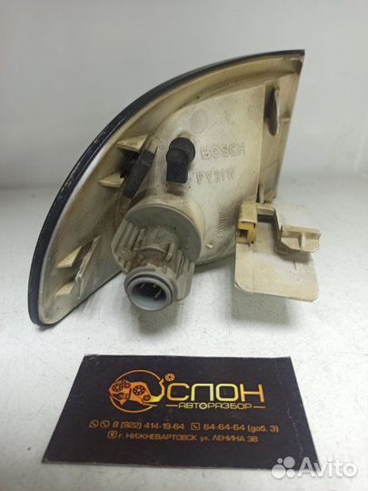 Габарит передний левый Audi A4 8D5