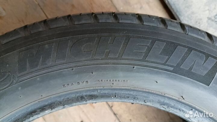 Michelin Latitude Tour HP 215/60 R17
