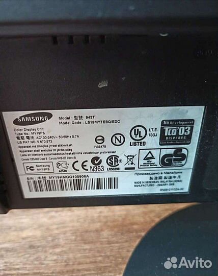 Монитор Samsung