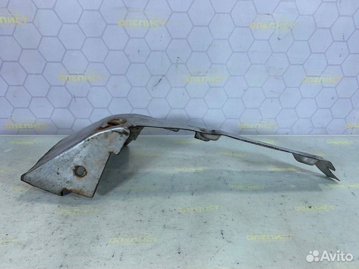 Экран теплозащитный левый Opel Omega B