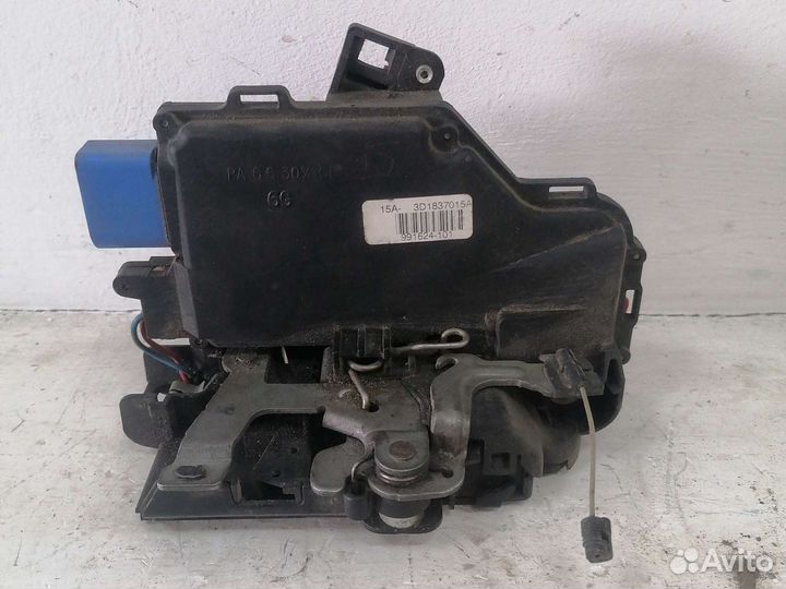 Замок двери передней левой Порш Кайен