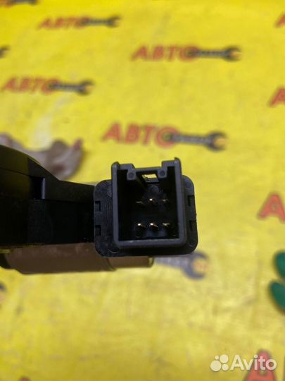 Мотор стеклоподъемника передний правый Mazda