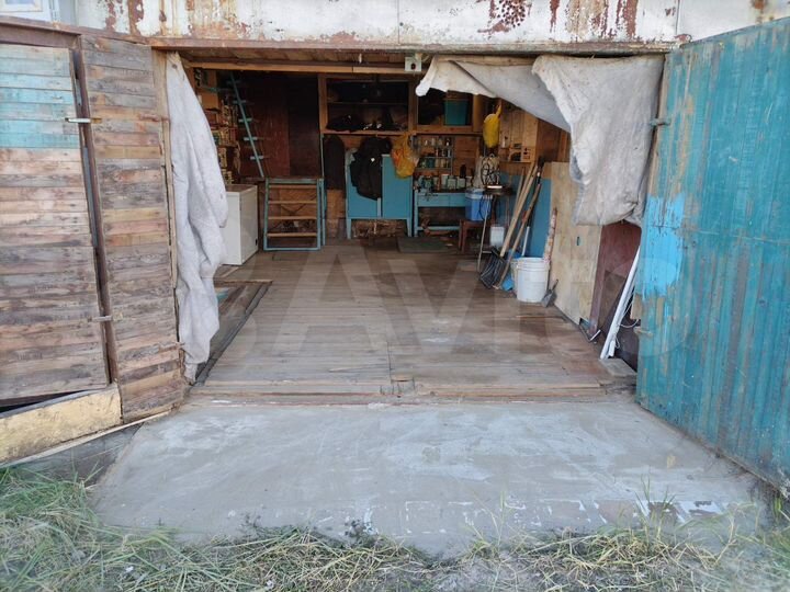 Гараж, > 30 м²