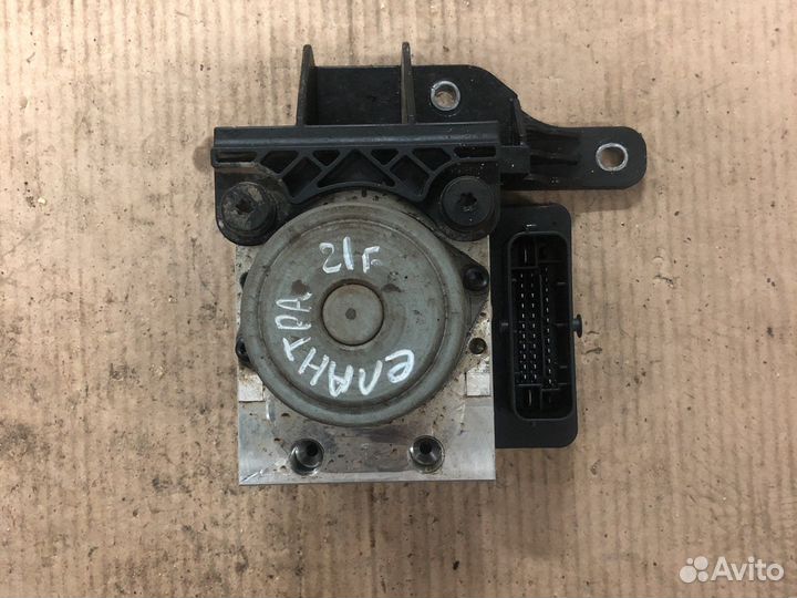 Hyundai Elantra блок абс