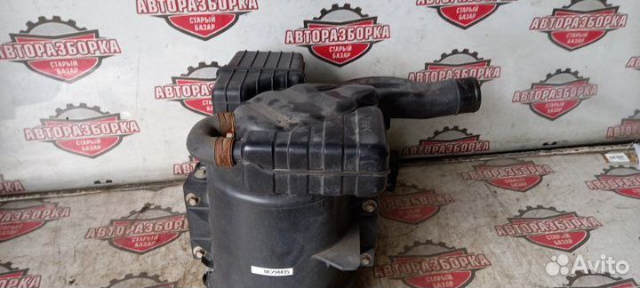 Корпус воздушного фильтра Mitsubishi Fuso Canter