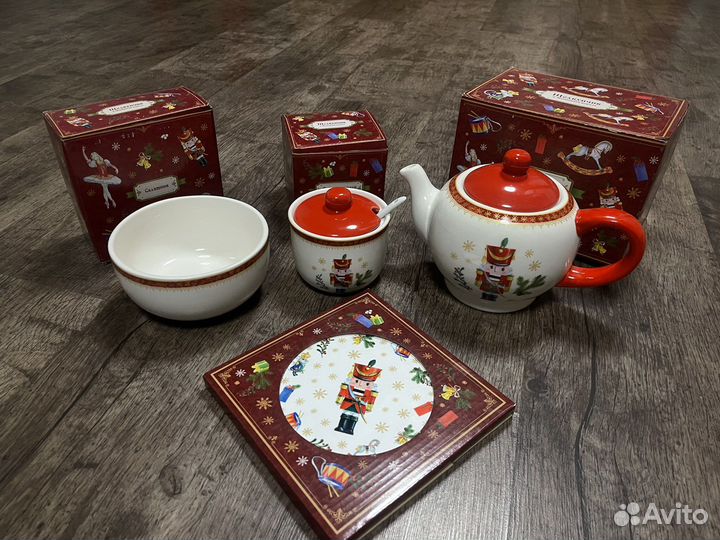 Сервиз праздничный