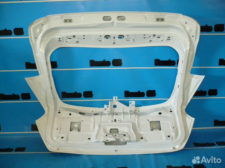 Ford Focus 3 рестайлинг Крышка багажника б/у.ориг