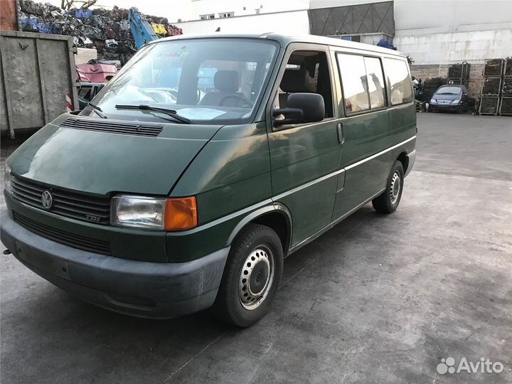 Разбор на запчасти Volkswagen Transporter 4