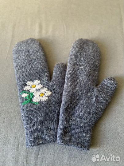 Варежки из ангоры