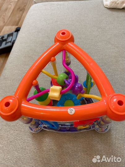 Бизиборд пирамида