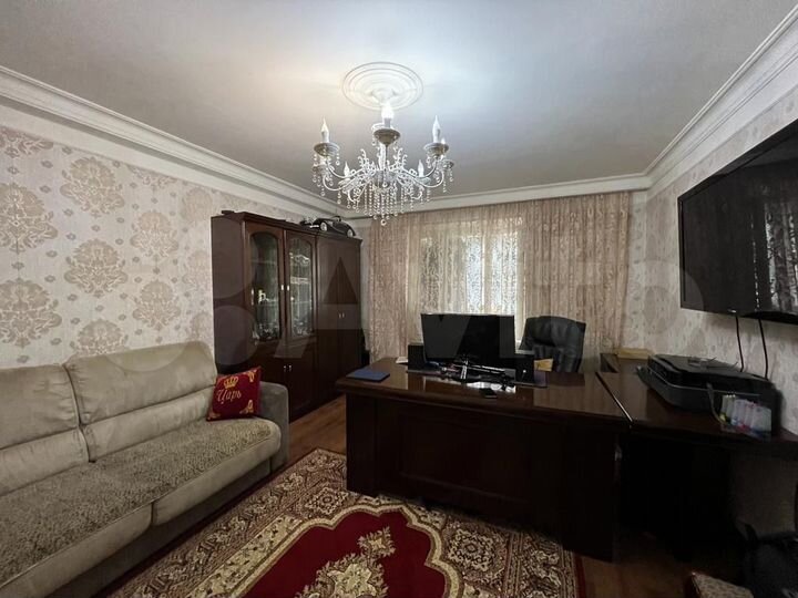 4-к. квартира, 115 м², 3/5 эт.