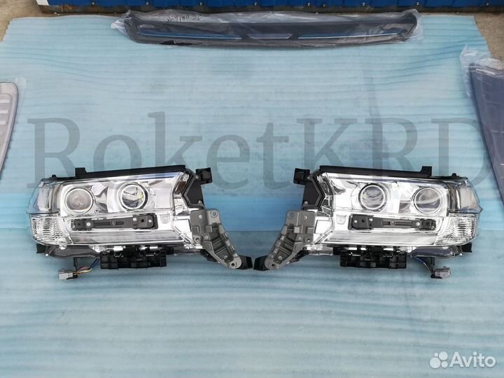 Фары Toyota Land Cruiser 200 15-2020 Штатные