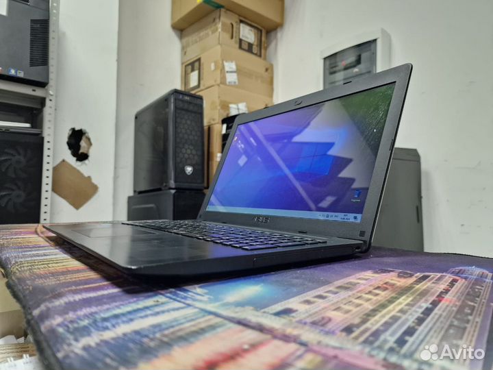 Ноутбук asus