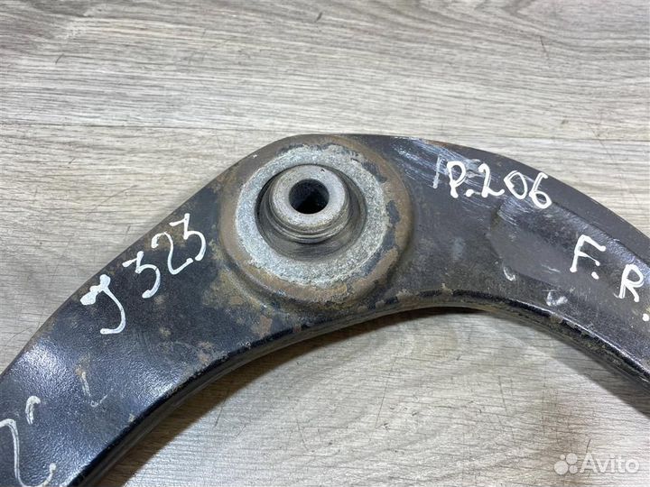 Рычаг передний правый Пежо 206