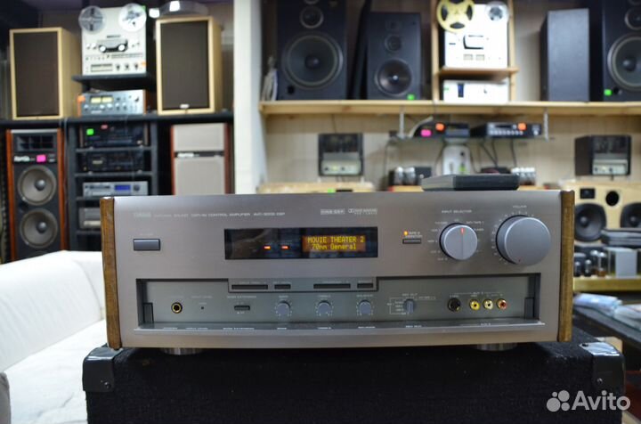 Пред.усилитель-цап-процессор Yamaha AVC-3000 DSP