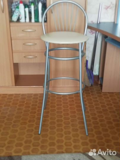 Барный стул
