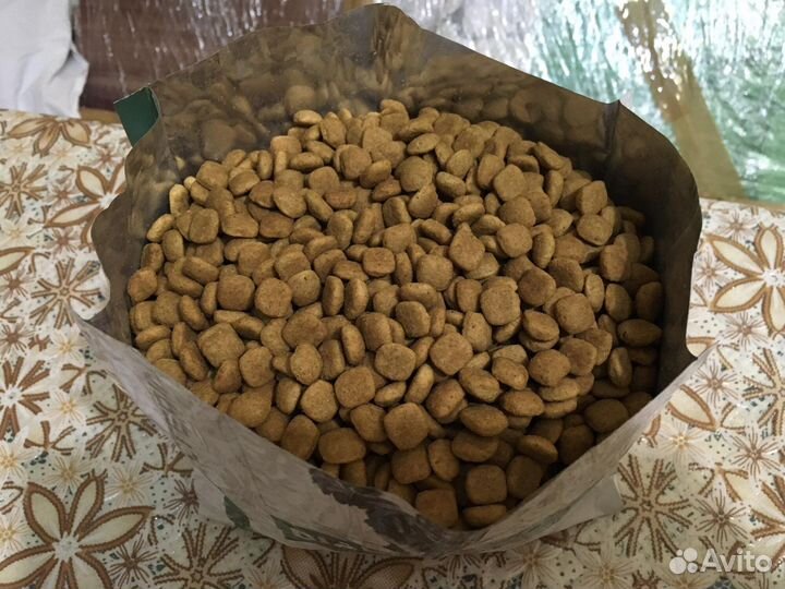 Корм для кошек премиум класса royal canin 1,400