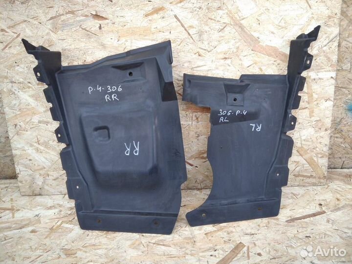 Пыльник крыла Mitsubishi Pajero 4 зад. к-т