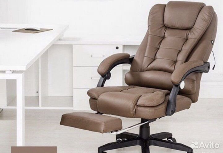 Офисное кресло руководителя