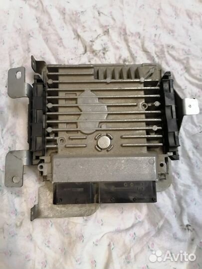 Запчасти на Volkswagen Caddy 2012