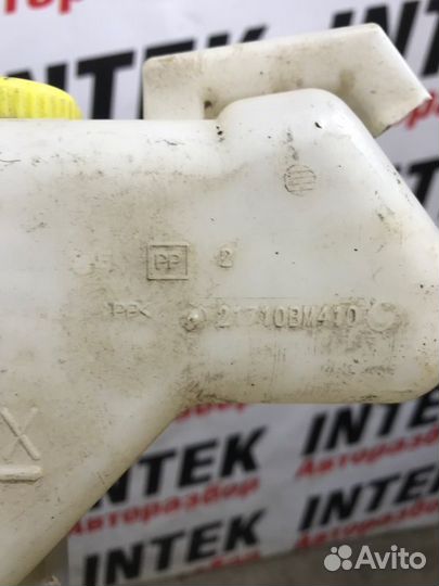 Бачок расширительный Nissan P12