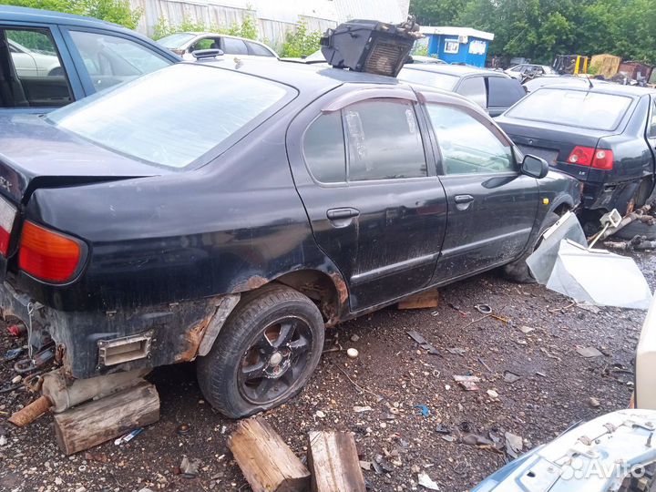 Блок управления стеклоподъемниками Nissan Primera