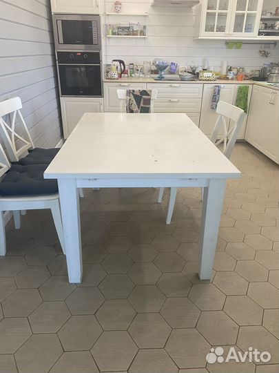 Кухонный стол IKEA белый